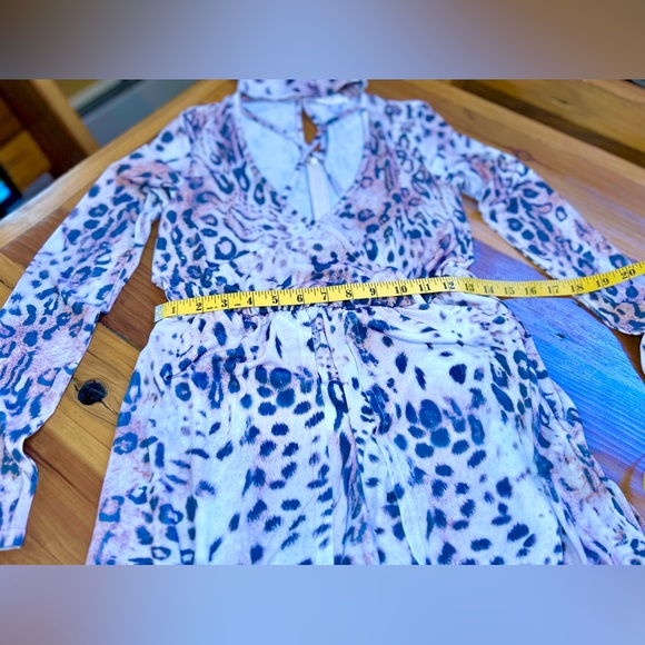 Venus Sexy Long Leopard Romper with Mock Neck and Strappy Detail, NWOT, XS - Picture 13 of 16